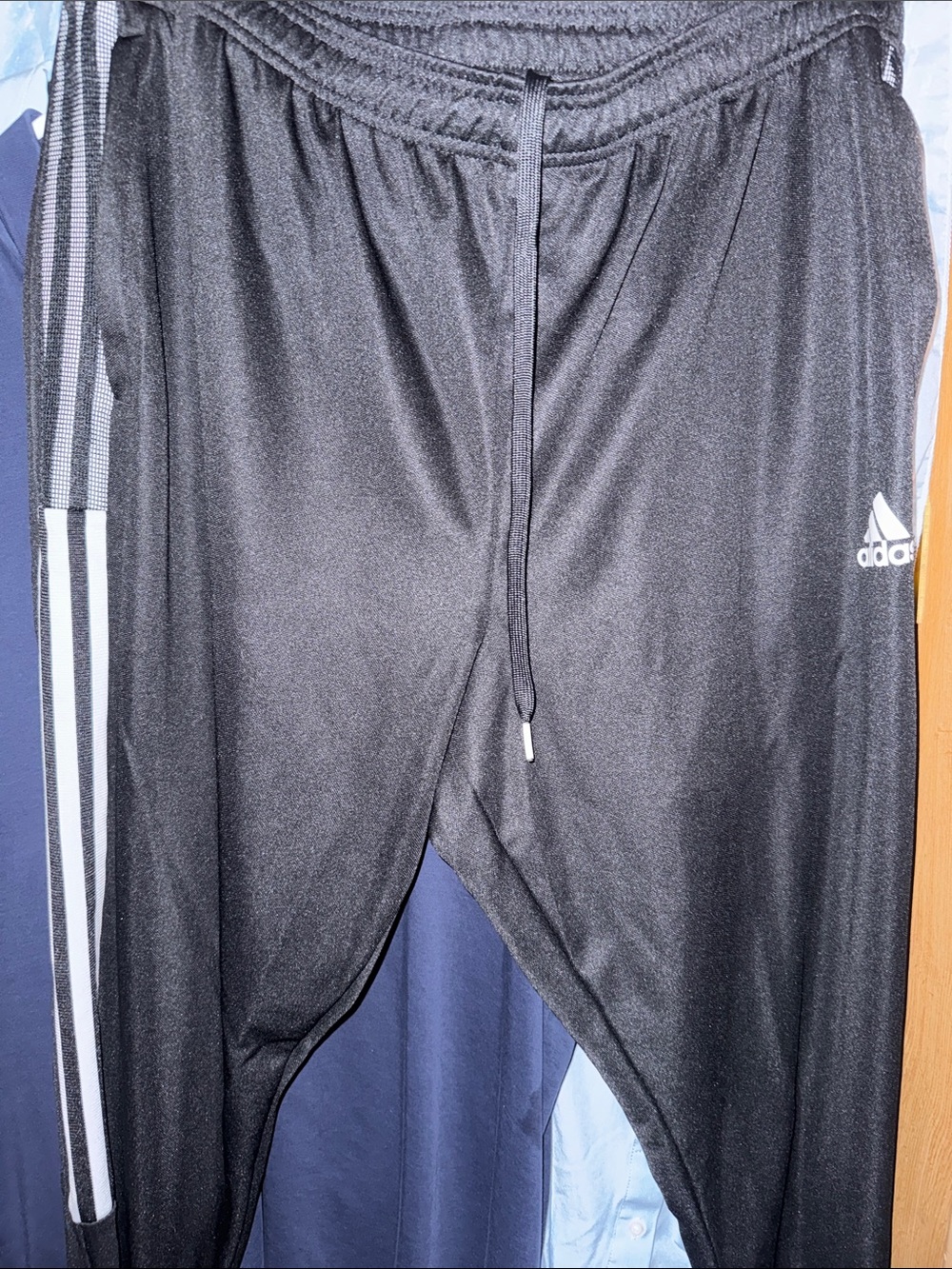 Men’s adidas Aeroready Track Joggers, White Stripes, zip pockets, sz XXL